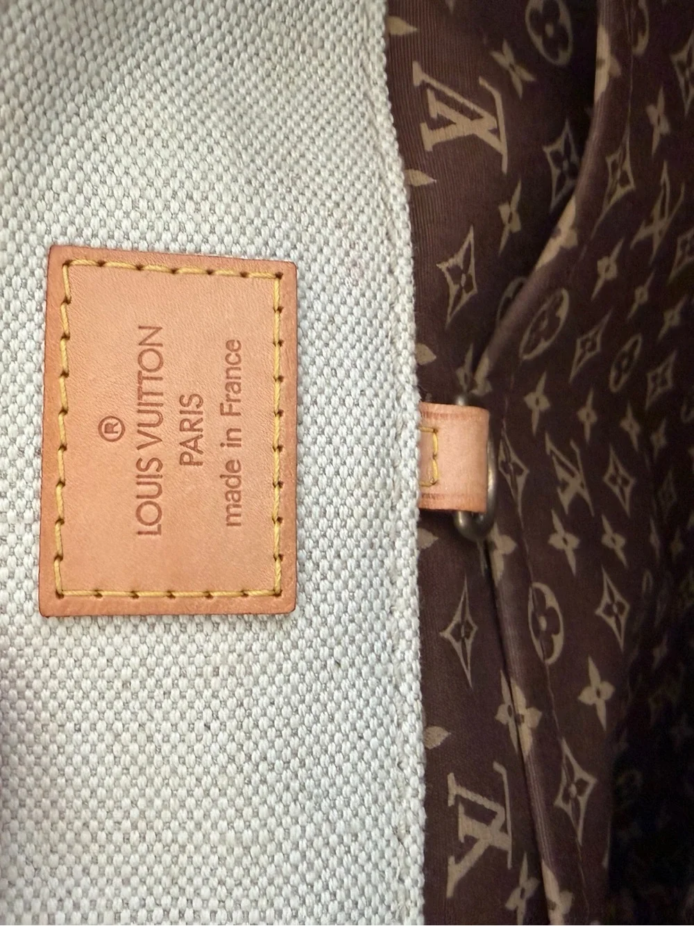 N/A louis vuitton